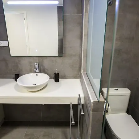 Apartamento Con Gran Terraza Con Vistas *
